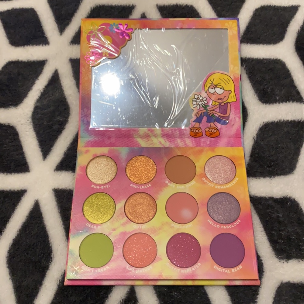 Colourpop Disney Lizzie McGuire Eyeshadow Palette - Picture 4 of 9